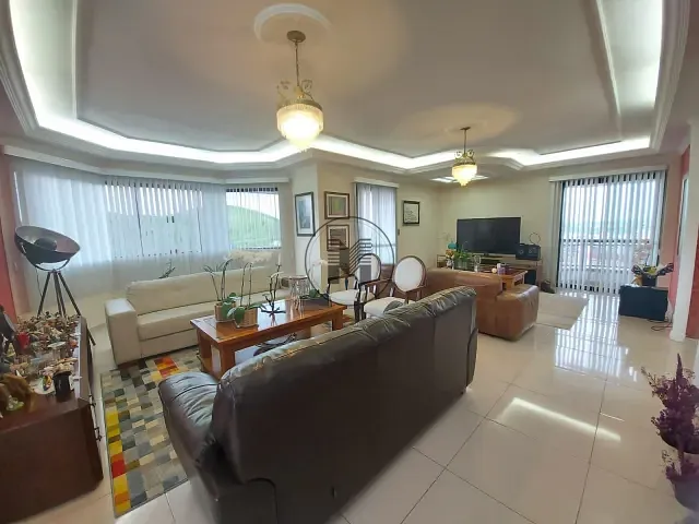 Apartamento com 343m² 4 quartos e 4 banheiros, à venda, no bairro Centro em Guaratinguetá