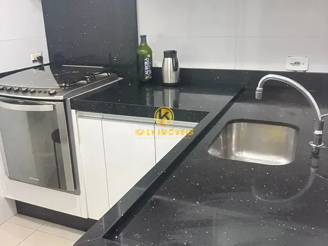 Apartamento 2 quartos e 1 banheiro, à venda, no bairro Vila Alzira em Santo André