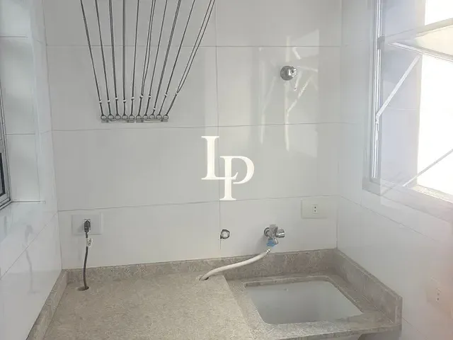 Apartamento 2 quartos e 1 banheiro, à venda, no bairro Vila Alzira em Santo André