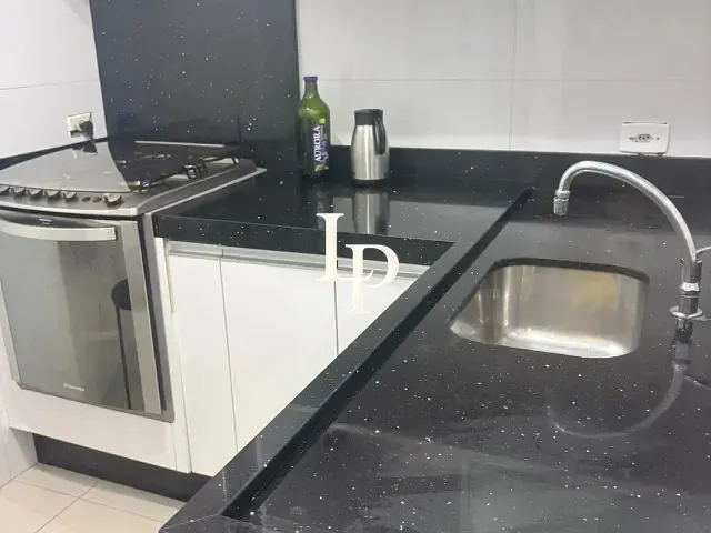 Apartamento 2 quartos e 1 banheiro, à venda, no bairro Vila Alzira em Santo André