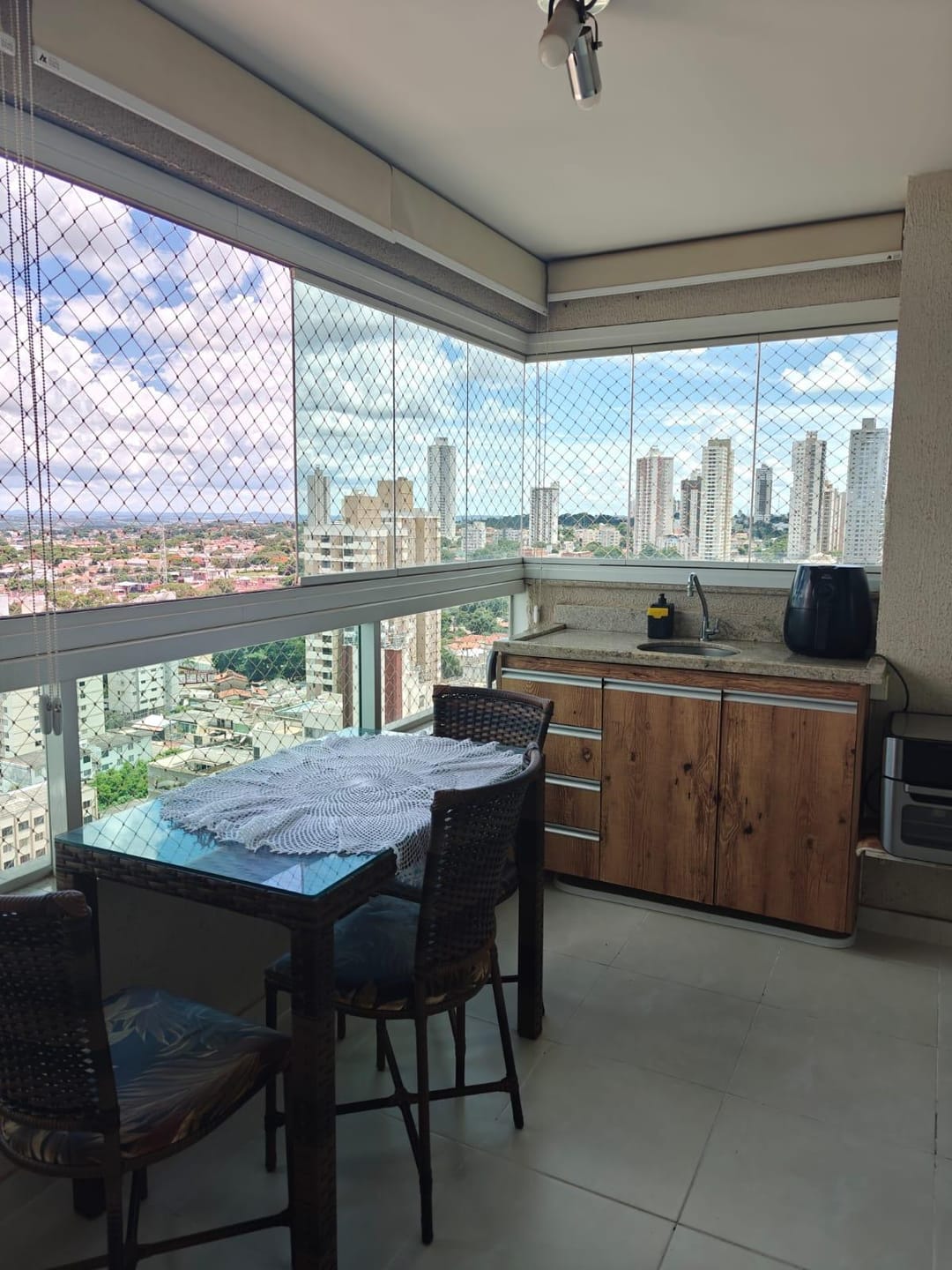 Apartamento à venda com 3 quartos, 80m² - Foto 2