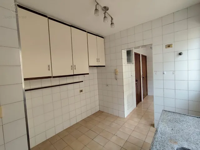 Apartamento com 89m² 3 quartos e 2 banheiros, à venda, no bairro Centro em Londrina