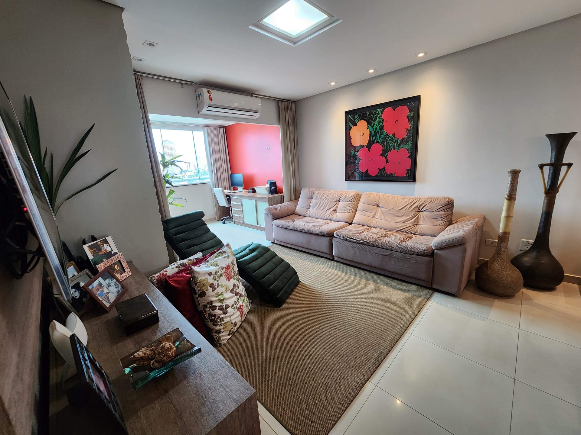 Apartamento à venda com 3 quartos, 94m² - Foto 2