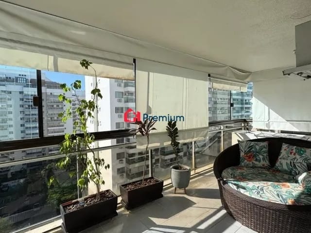 Apartamento 2 quartos e 3 banheiros, à venda, no bairro Jacarepaguá em Rio de Janeiro