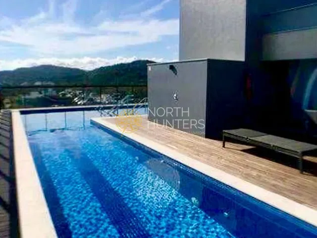 Apartamento com 130m² 2 quartos e 3 banheiros, à venda ou para alugar, no bairro Jurerê Internacional em Florianópolis