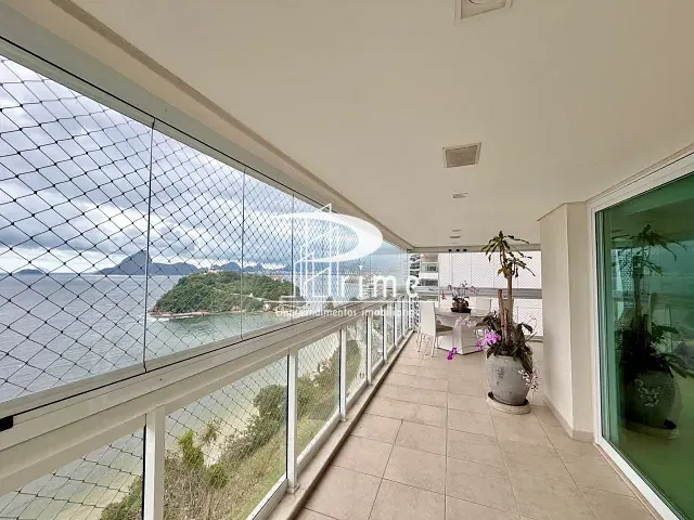 Apartamento com 450m² 4 quartos e 4 banheiros, à venda, no bairro Boa Viagem em Niterói