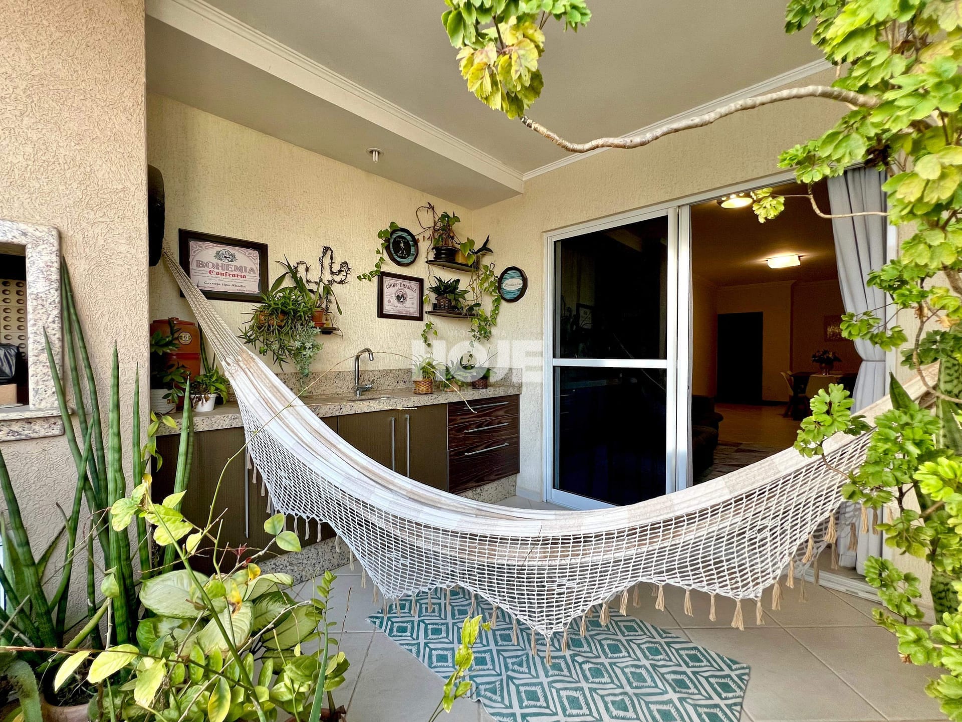 Apartamento à venda com sacada extra - foto 1