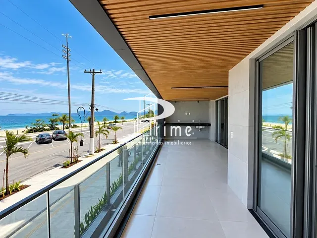 Apartamento com 160m² 3 quartos e 3 banheiros, à venda, no bairro Piratininga em Niterói