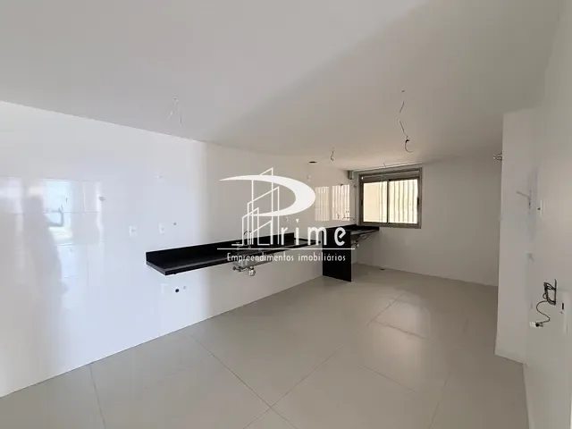 Apartamento com 160m² 3 quartos e 3 banheiros, à venda, no bairro Piratininga em Niterói