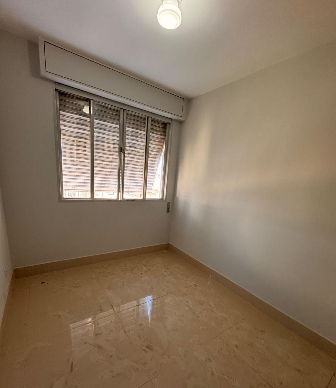 Apartamento à venda com 3 quartos, 91m² - Foto 4