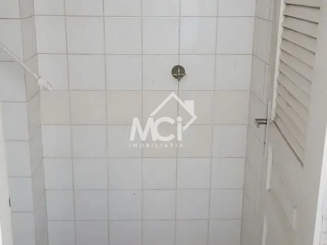 Apartamento com 96m² 4 quartos e 2 banheiros, à venda, no bairro Centro em Pelotas