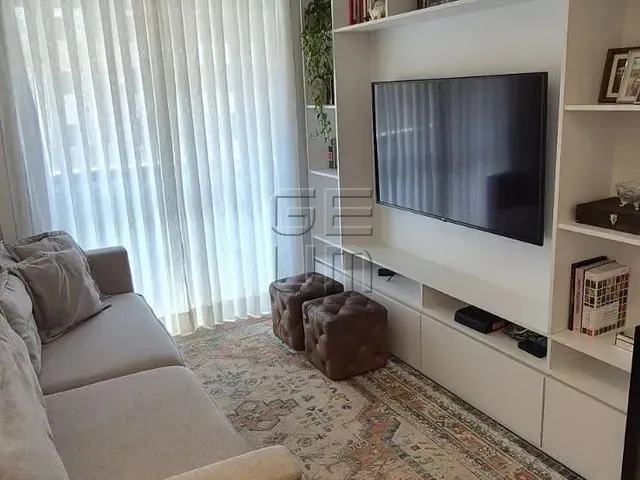 Apartamento com 10m² 3 quartos e 3 banheiros, à venda, no bairro Centro em Londrina