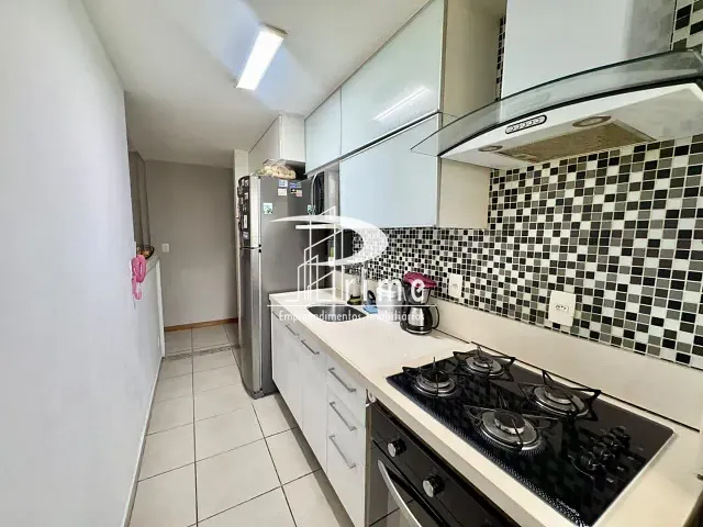 Apartamento 2 quartos e 2 banheiros, à venda, no bairro Piratininga em Niterói