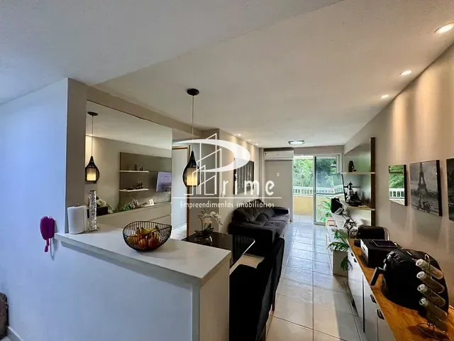 Apartamento 2 quartos e 2 banheiros, à venda, no bairro Piratininga em Niterói