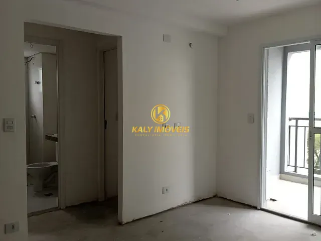 Apartamento 2 quartos e 1 banheiro, à venda, no bairro Utinga em Santo André