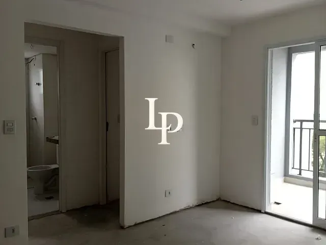 Apartamento 2 quartos e 1 banheiro, à venda, no bairro Utinga em Santo André