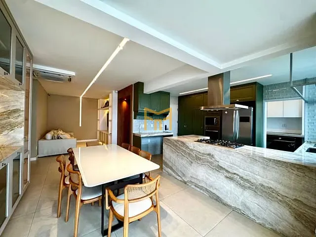Apartamento 3 quartos e 4 banheiros, à venda, no bairro Marco em Belém