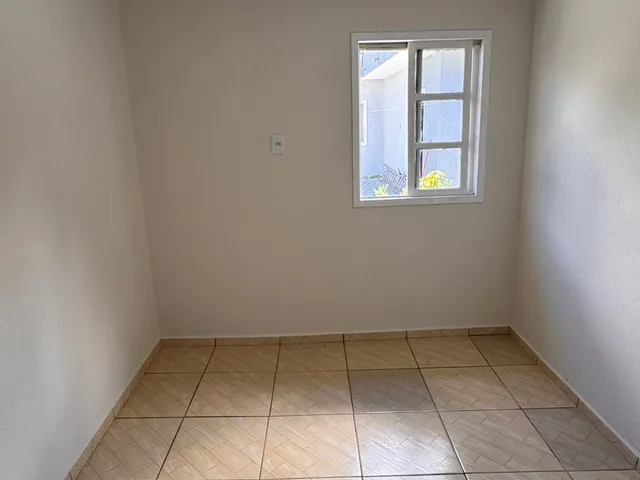 Casa 2 quartos e 1 banheiro, para alugar, no bairro Cordeiros em Itajaí
