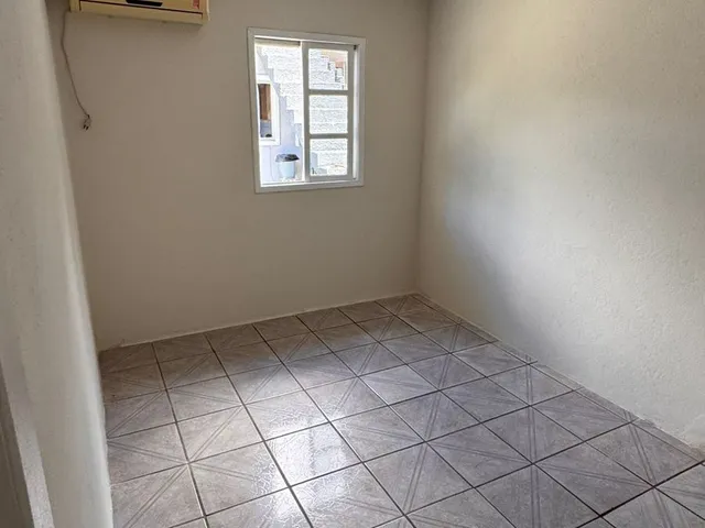 Casa 2 quartos e 1 banheiro, para alugar, no bairro Cordeiros em Itajaí
