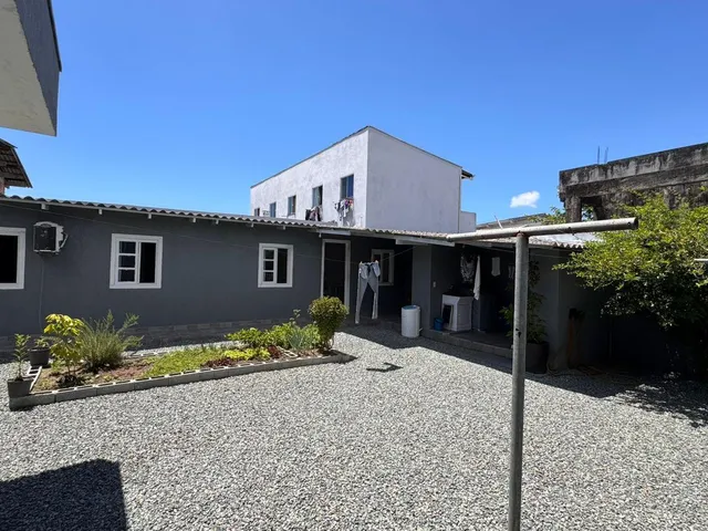Casa 2 quartos e 1 banheiro, para alugar, no bairro Cordeiros em Itajaí