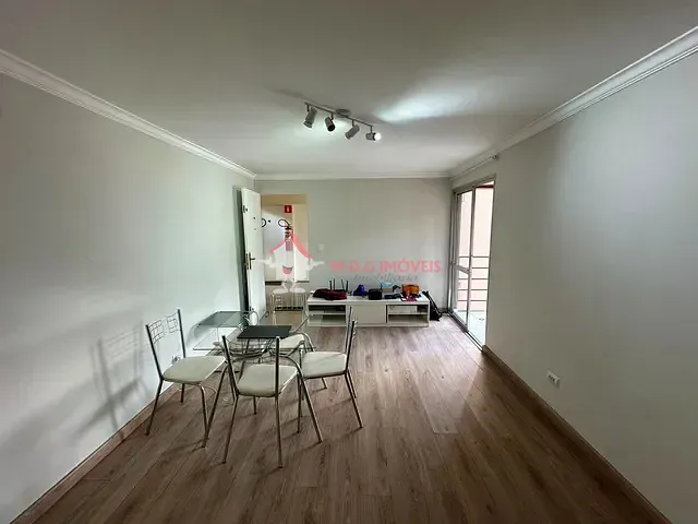 Apartamento 2 quartos e 1 banheiro, para alugar, no bairro Parque Reboucas em São Paulo