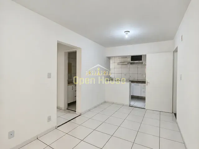 Apartamento com 55m² 2 quartos e 2 banheiros, para alugar, no bairro Roma em Volta Redonda