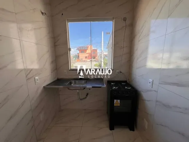 Apartamento 2 quartos e 1 banheiro, para alugar, no bairro Espinheiros em Itajaí