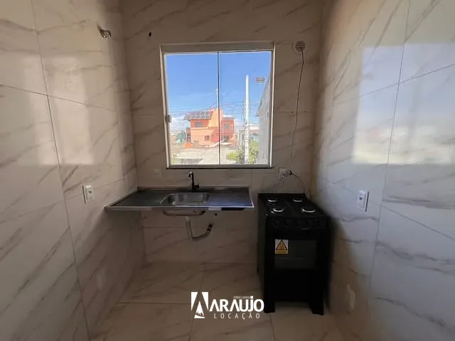 Apartamento 2 quartos e 1 banheiro, para alugar, no bairro Espinheiros em Itajaí