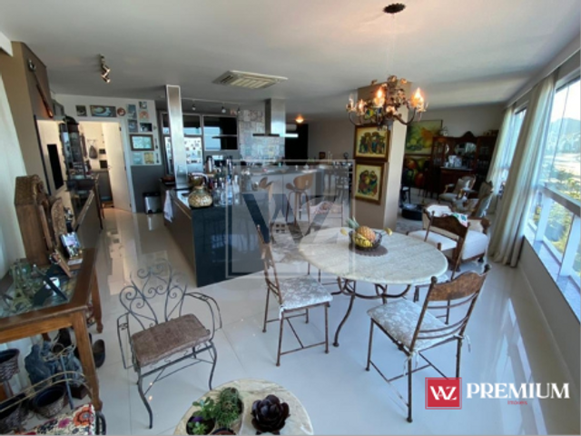 Apartamento com 296m² 4 quartos e 5 banheiros, à venda, no bairro Morretes em Itapema