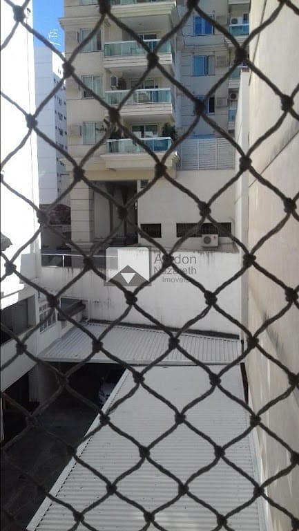 Apartamento à venda com 2 quartos, 65m² - Foto 5