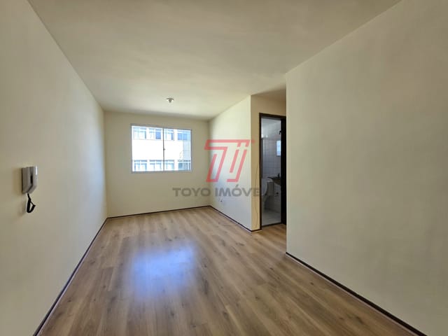 Apartamento 2 quartos e 1 banheiro, para alugar, no bairro Portão em Curitiba