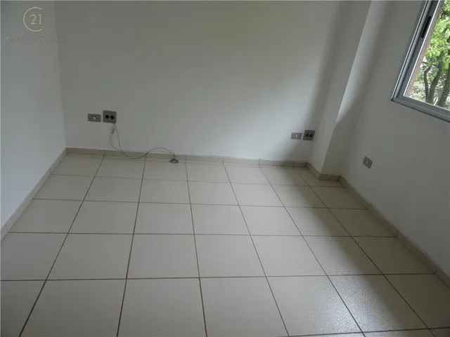 Apartamento com 33m² 1 quarto e 1 banheiro, para alugar, no bairro Centro em Londrina