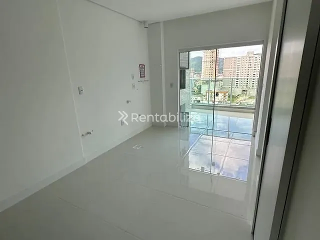 Apartamento 2 quartos e 2 banheiros, à venda, no bairro Perequê em Porto Belo
