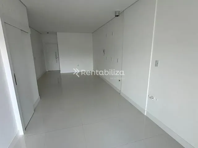 Apartamento 2 quartos e 2 banheiros, à venda, no bairro Perequê em Porto Belo