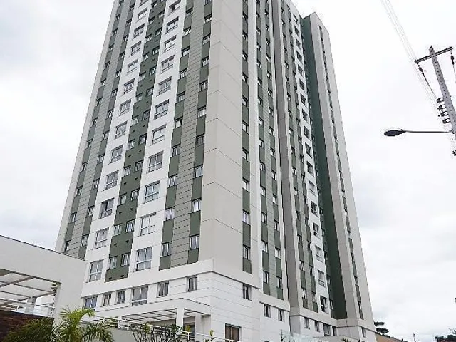 Apartamento com 59m² 3 quartos e 1 banheiro, à venda, no bairro Champagnat em Londrina