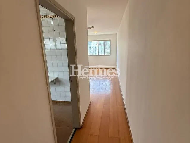 Apartamento 1 quarto e 2 banheiros, para alugar, no bairro Centro em Campinas