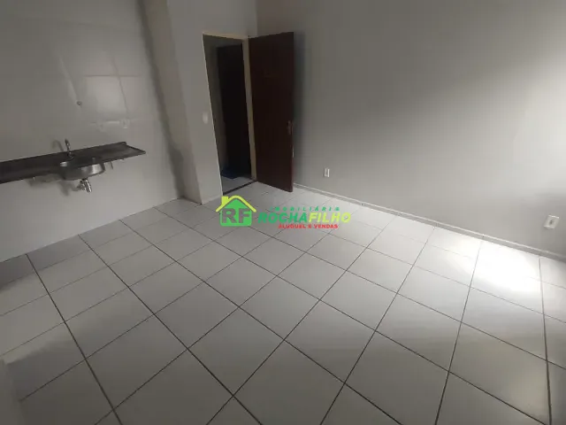 Apartamento com 54m² 2 quartos e 1 banheiro, para alugar, no bairro Vale Quem Tem em Teresina