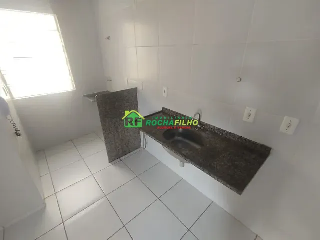 Apartamento com 54m² 2 quartos e 1 banheiro, para alugar, no bairro Vale Quem Tem em Teresina