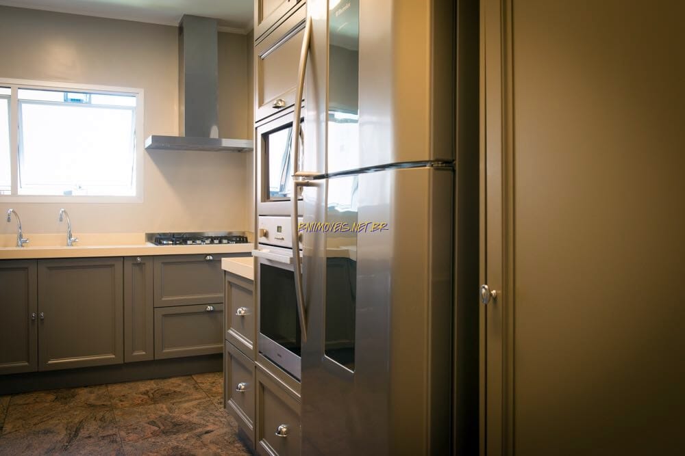 Apartamento, 3 quartos, 231 m² - Foto 1
