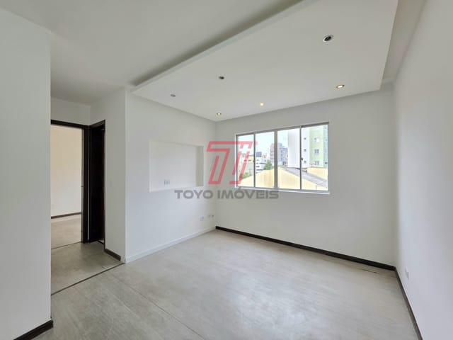 Apartamento 1 quarto e 1 banheiro, à venda, no bairro Novo Mundo em Curitiba