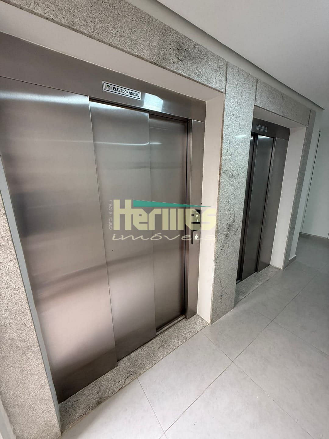 Apartamento à venda com 2 quartos, 74m² - Foto 4