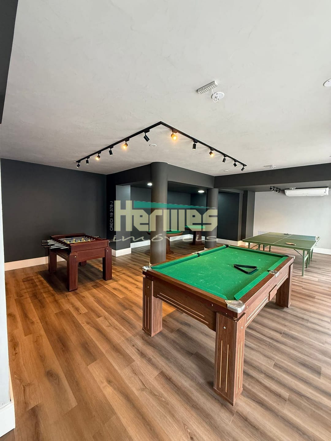 Apartamento à venda com 2 quartos, 74m² - Foto 47