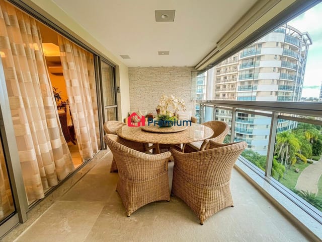 Apartamento 4 quartos e 5 banheiros, à venda, no bairro Barra da Tijuca em Rio de Janeiro