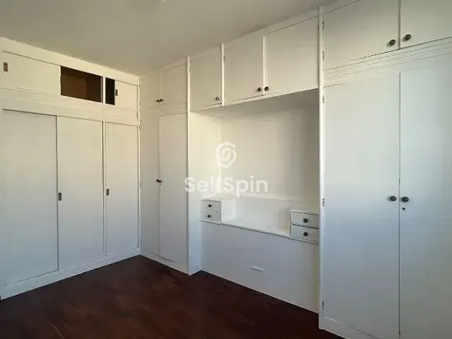 Apartamento com 80m² 2 quartos e 1 banheiro, para alugar, no bairro Icaraí em Niterói