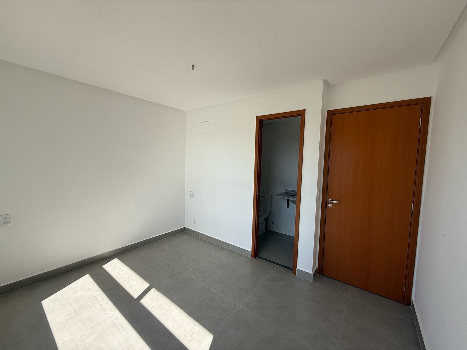Apartamento à venda com 3 quartos, 86m² - Foto 8