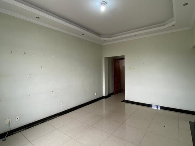 Apartamento com 78m² 2 quartos e 2 banheiros, para alugar, no bairro Vila Valqueire em Rio de Janeiro