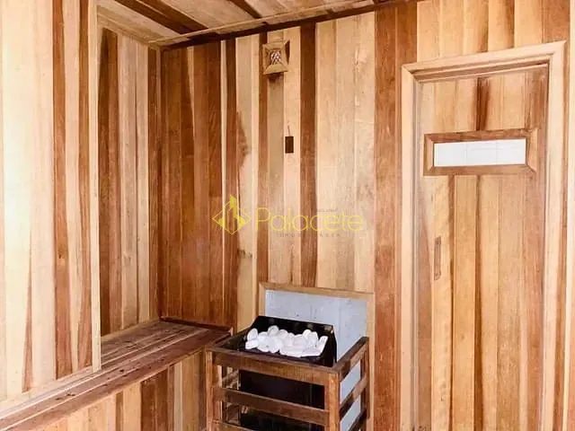 Apartamento com 140m² 3 quartos e 2 banheiros, à venda, no bairro Praia Grande em Ubatuba
