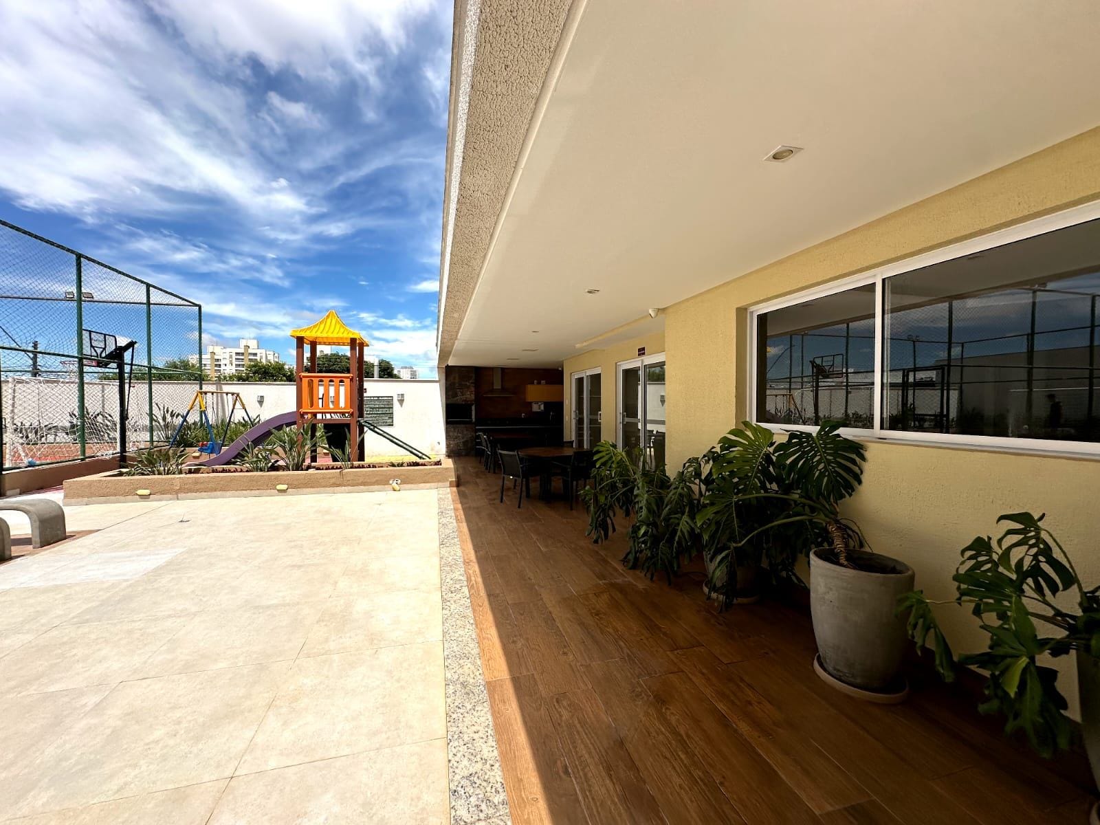 Apartamento à venda com 3 quartos, 97m² - Foto 15