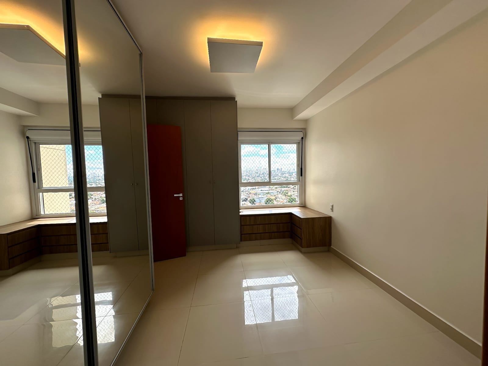 Apartamento à venda com 3 quartos, 97m² - Foto 10