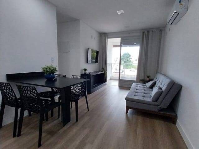 Apartamento com 63m² 2 quartos e 2 banheiros, à venda, no bairro Ingleses do Rio Vermelho em Florianópolis